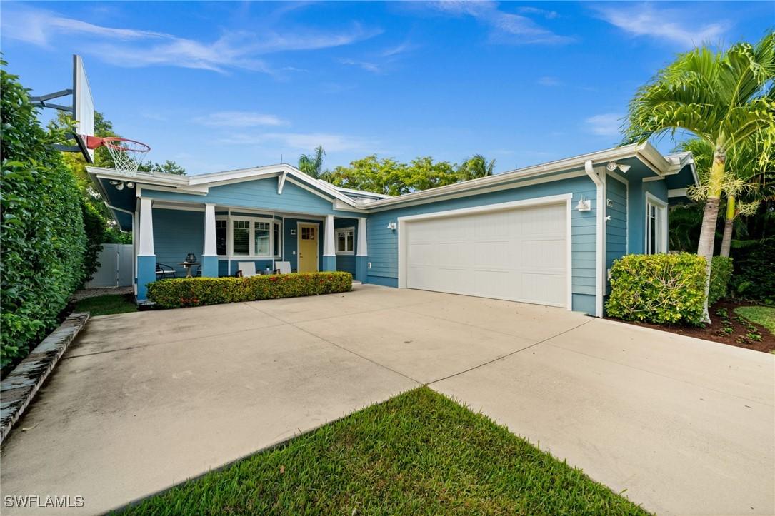 2499 10th St., Naples, FL 34103