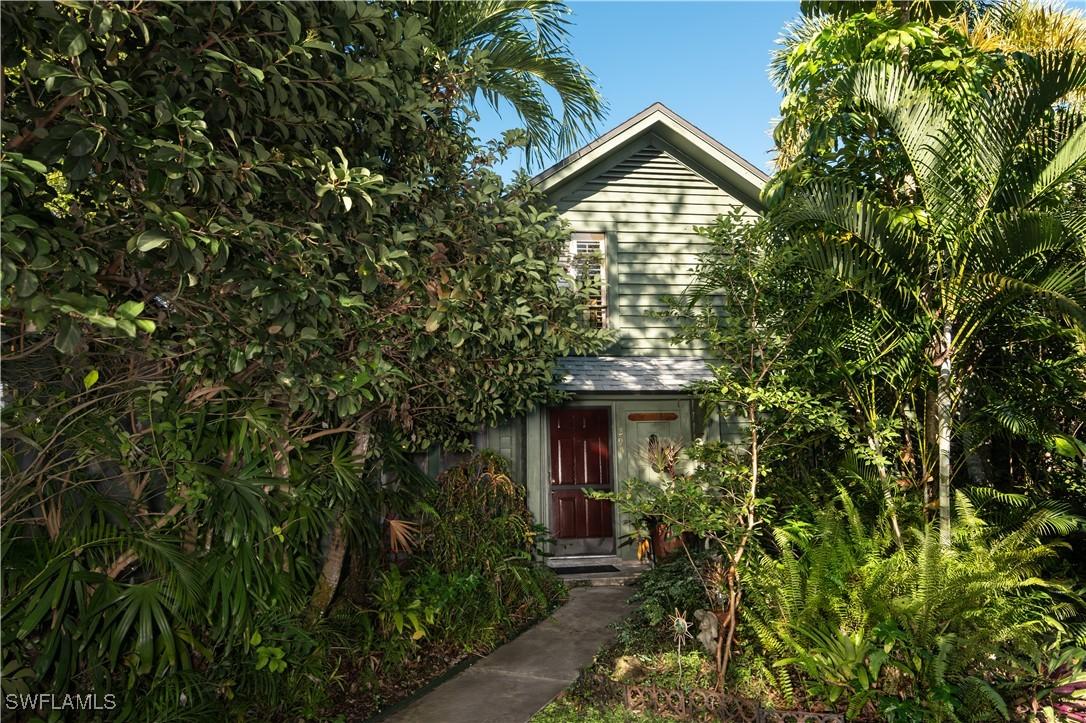 1295 Solana Rd. #C5, Naples, FL 34103