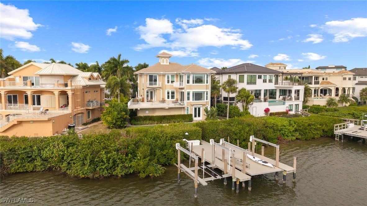 208 San Mateo Dr., Bonita Springs, FL 34134