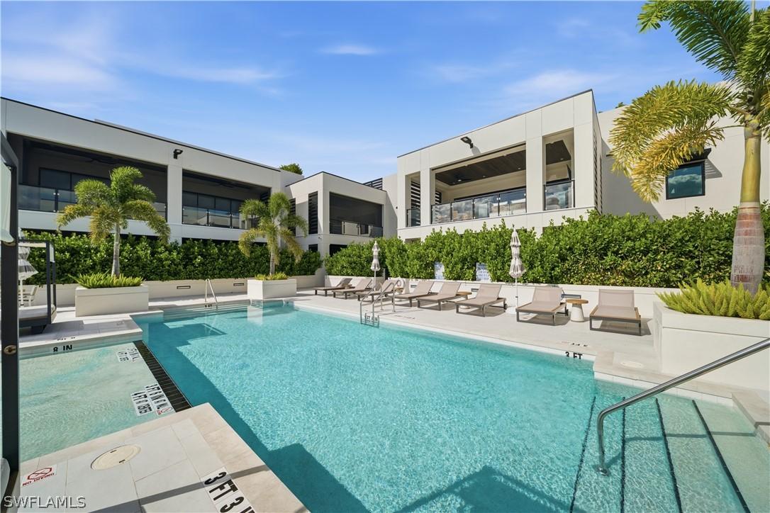 82 9th St. #301, Naples, FL 34102