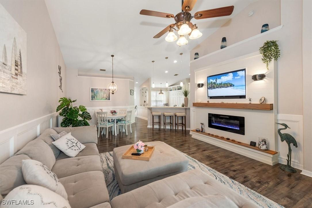 10110 Colonial Country Club Blvd. #105, Fort Myers, FL 33913