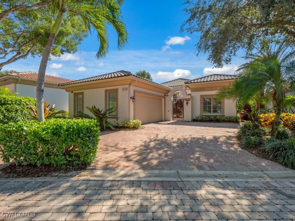 15719 Villoresi Way, Naples, FL 34110