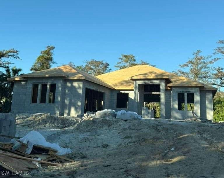 533 6th St Se, Naples, FL 34117