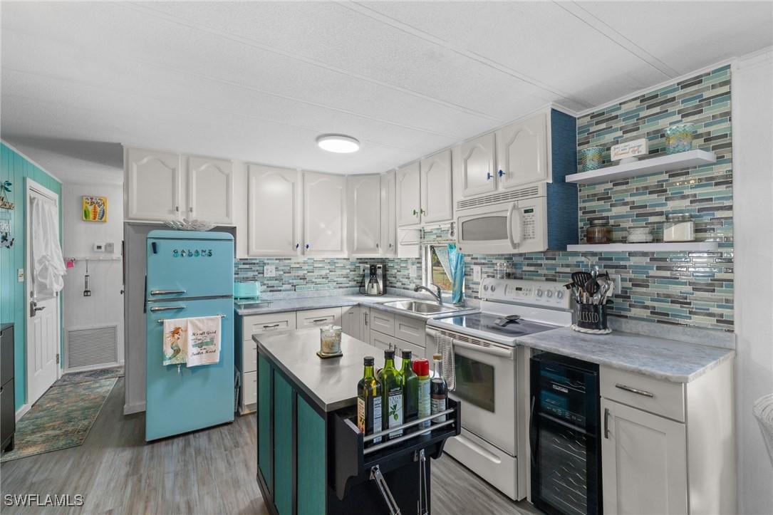 43 Enchanting Blvd. #E43, Naples, FL 34112