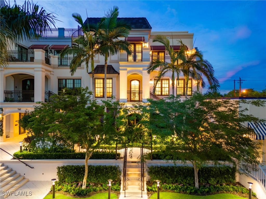 745 12th Ave. #103, Naples, FL 34102