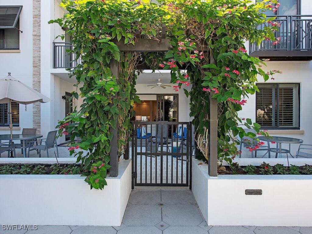 1030 3rd Ave. #208, Naples, FL 34102