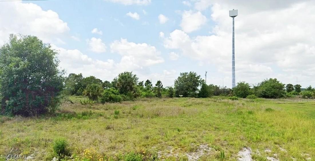 1122 Parnell Ct., Lehigh Acres, FL 33974