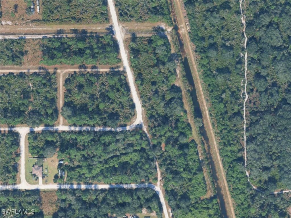 2604 Fitch Ave., Alva, FL 33920