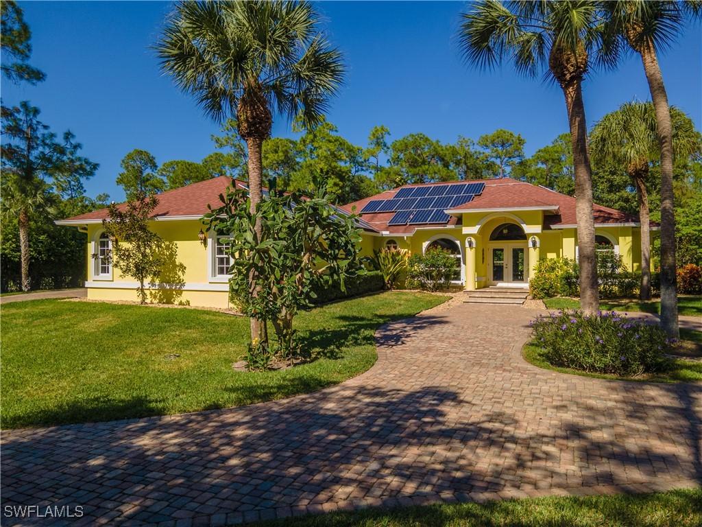 4541 7th Ave., Naples, FL 34119