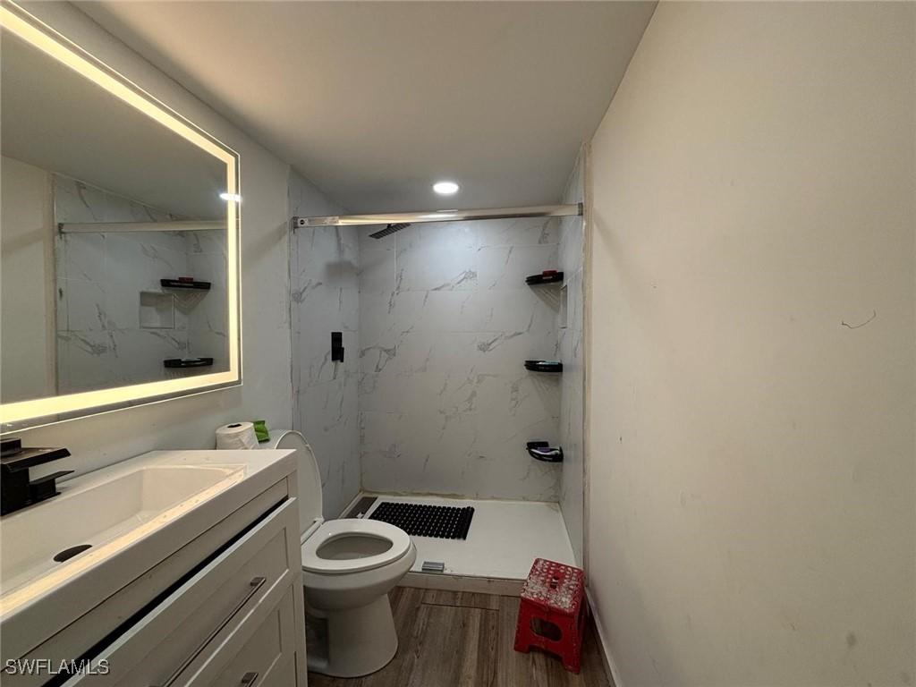 8326 Breeze Dr., North Fort Myers, FL 33917