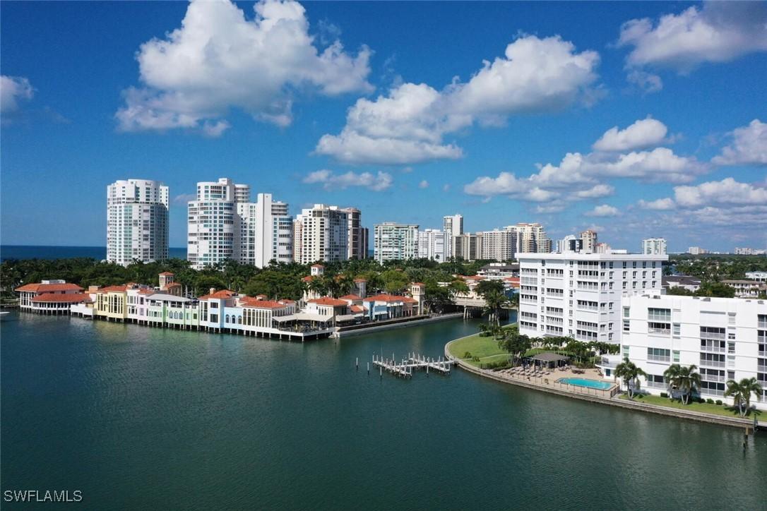 250 Park Shore Dr. #101, Naples, FL 34103