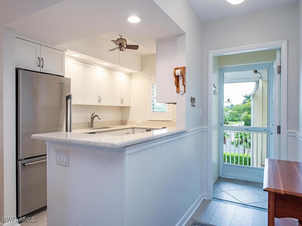 218 Banyan Blvd., Naples, FL 34102