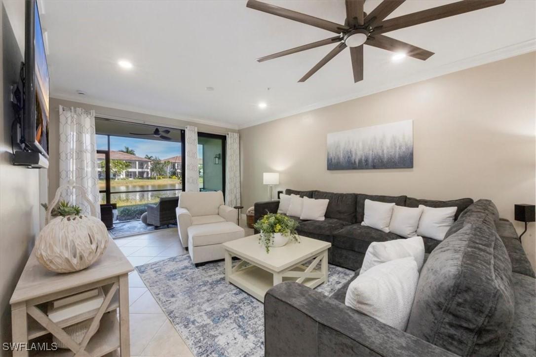 15114 Palmer Lake Cir. #104, Naples, FL 34109