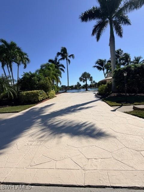 4677 Southern Breeze Dr., Naples, FL 34114