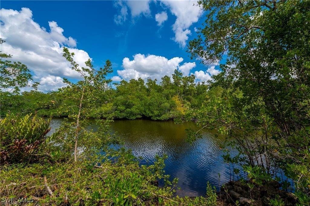 2347 Harbor Rd., Naples, FL 34104