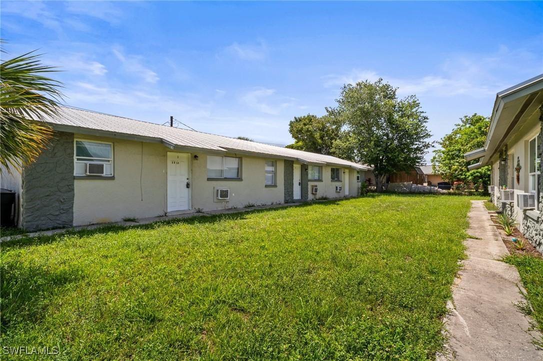 3215 Jeffcott St., Fort Myers, FL 33916