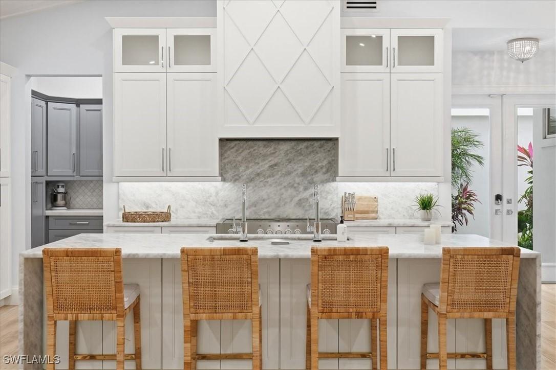 5130 Alpha Ct., Naples, FL 34105