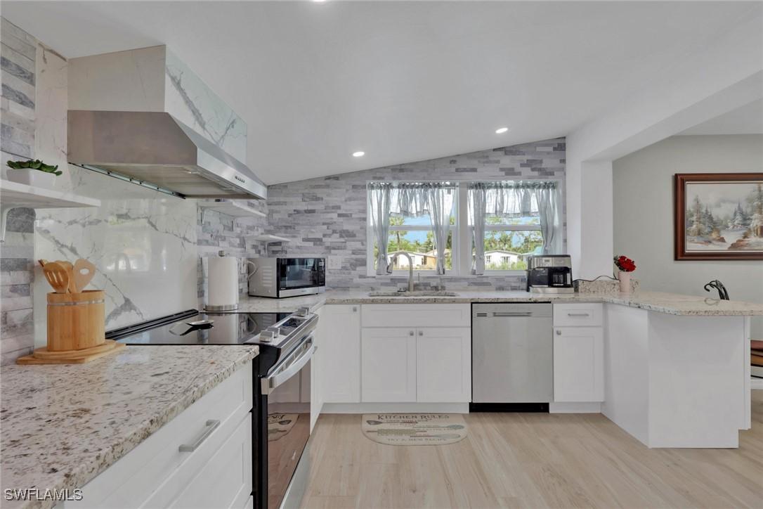 829 107th Ave., Naples, FL 34108