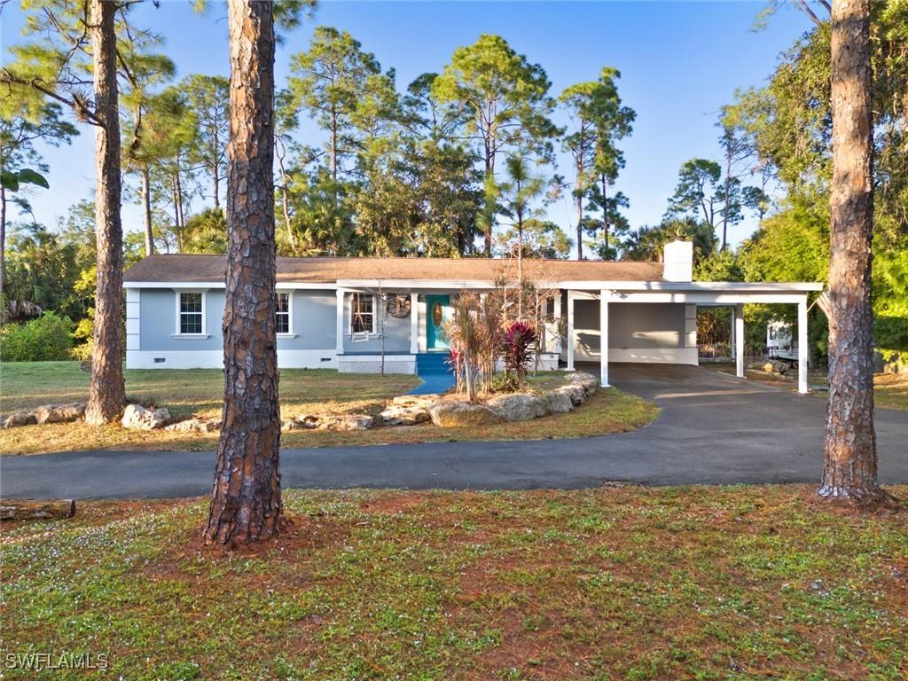 460 9th St., Naples, FL 34117