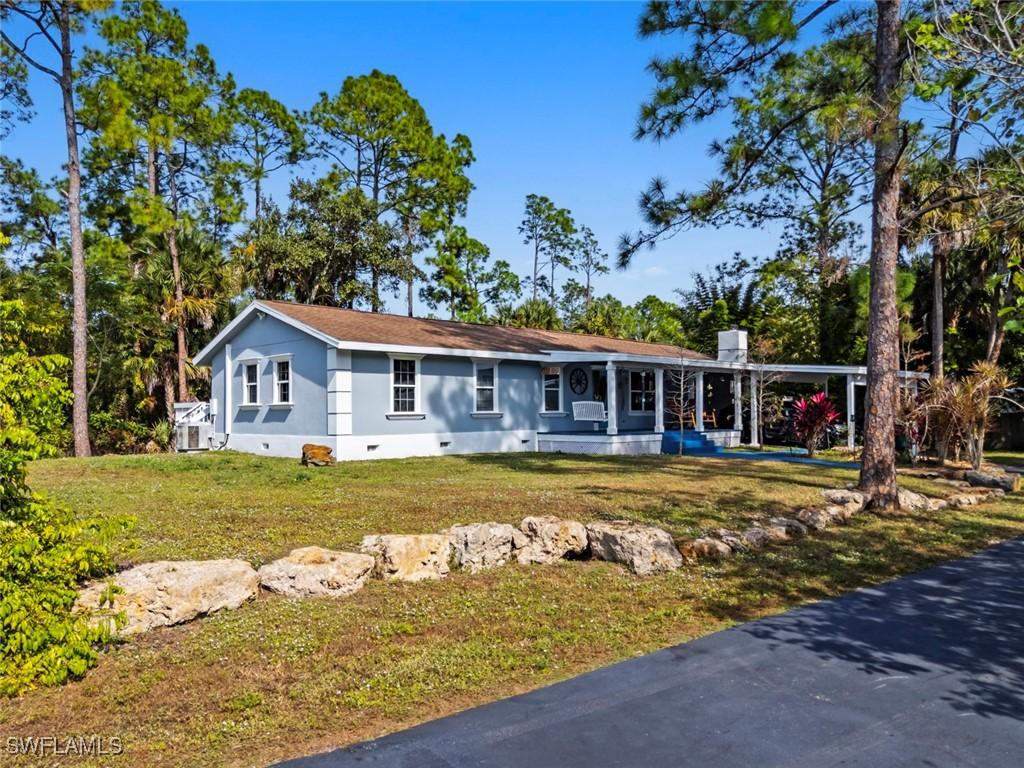 460 9th St., Naples, FL 34117