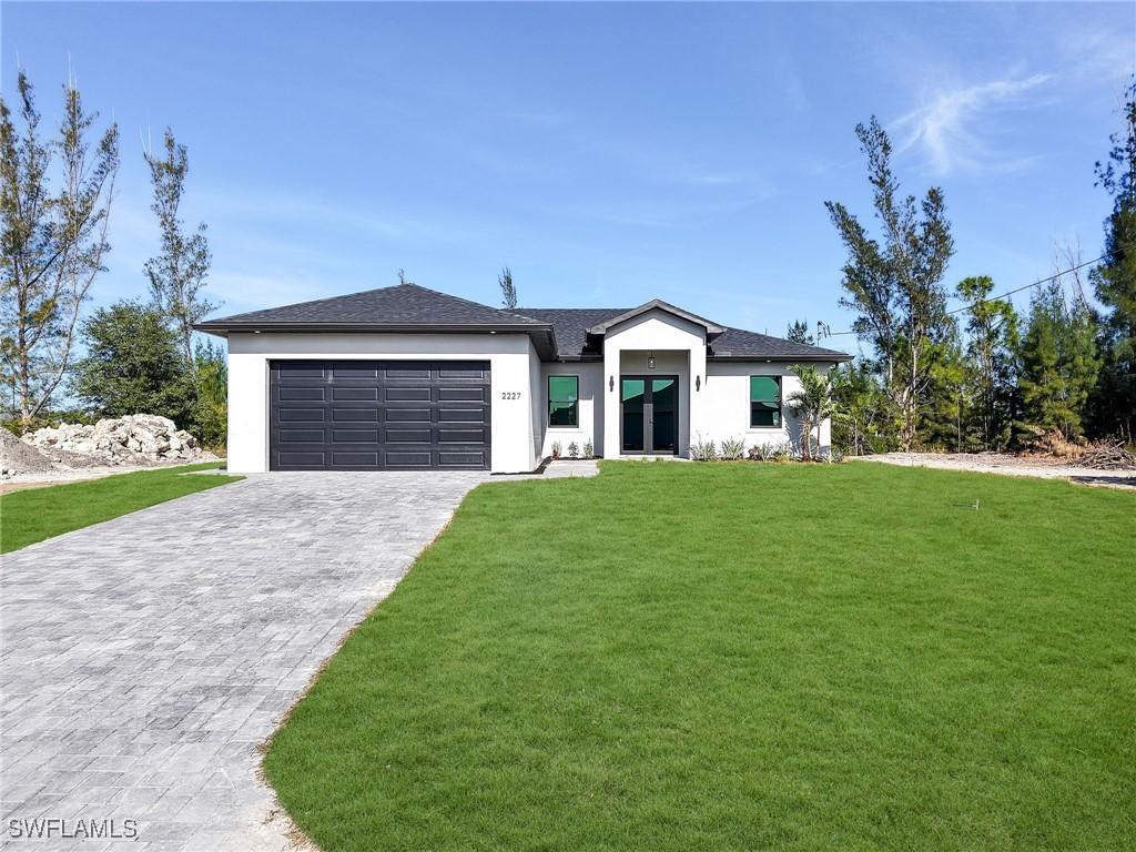 2227 NW 20th Ter., Cape Coral, FL 33993