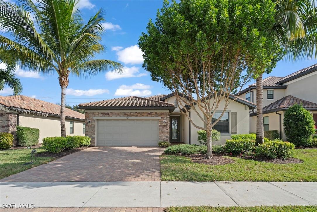9409 Glenforest Dr., Naples, FL 34120