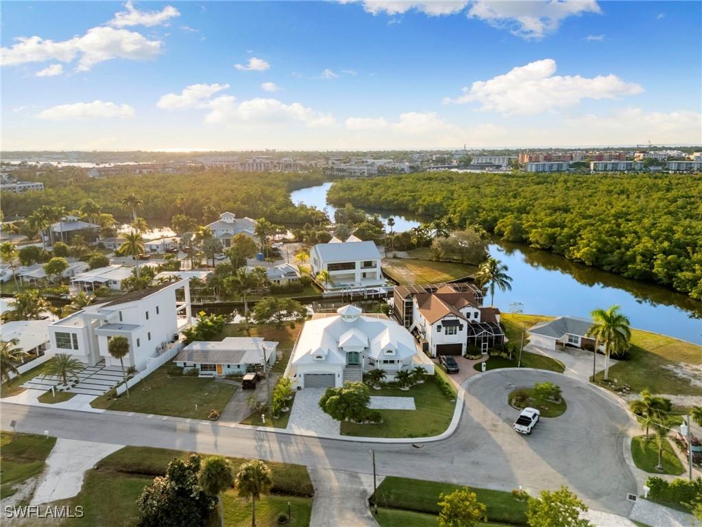 1794 Holiday Ln., Naples, FL 34104