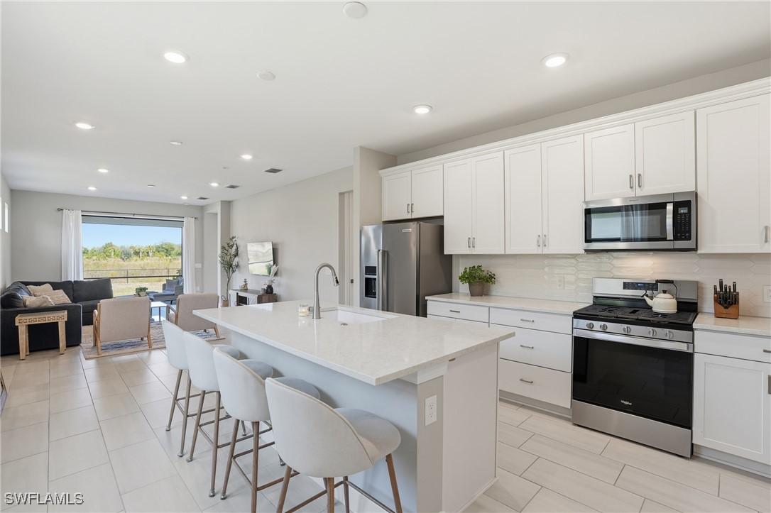 20064 Kingmont Dr., Estero, FL 33928