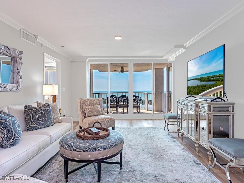 6849 Grenadier Blvd. #1803, Naples, FL 34108