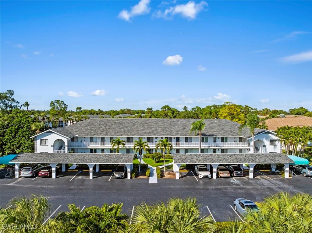 121 Gabriel Cir. #1-108, Naples, FL 34104