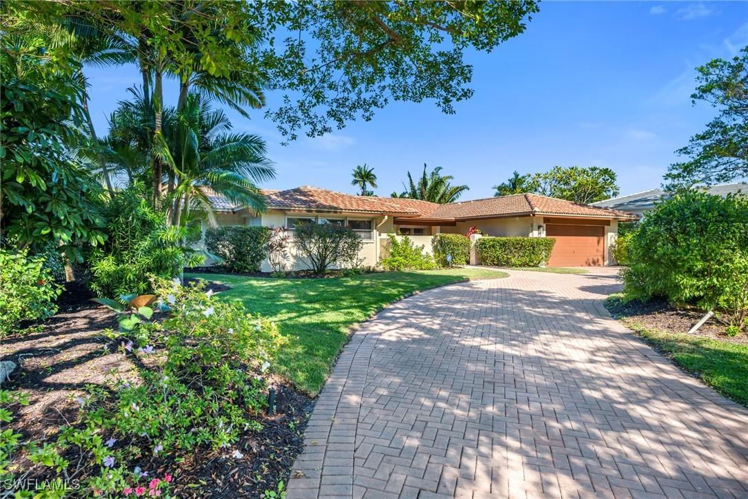 737 Anchor Rode Dr., Naples, FL 34103