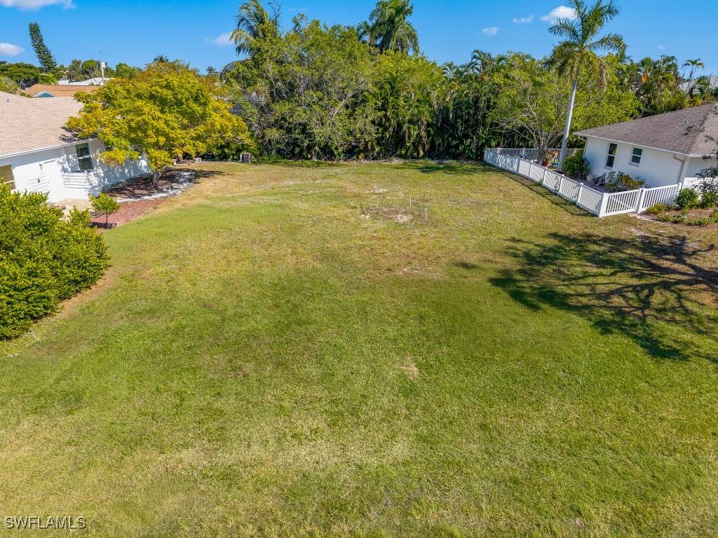 133 Cyrus St., Marco Island, FL 34145