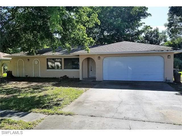 6986 Scarboro Dr., Fort Myers, FL 33919