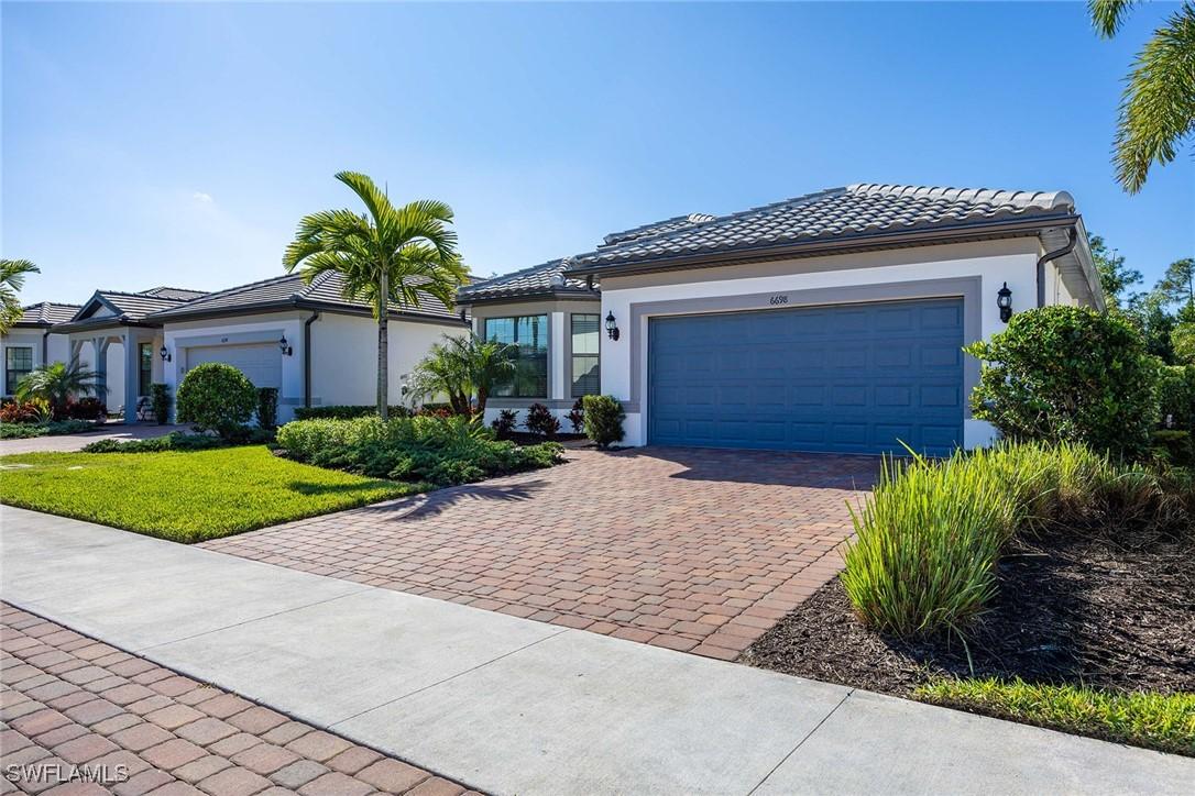 6698 Pennyroyal Dr., Naples, FL 34114