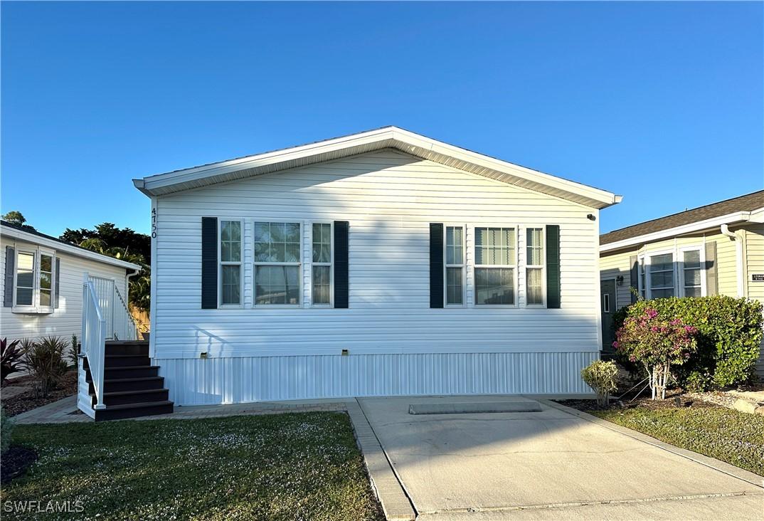 4750 Washington Way, Estero, FL 33928
