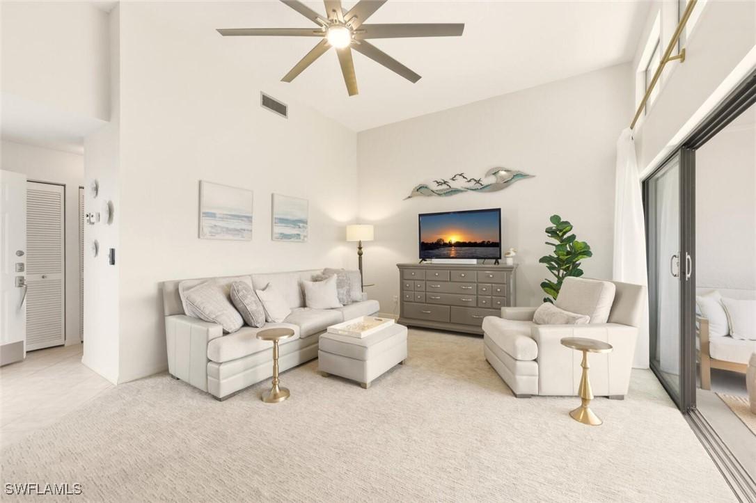 559 Beachwalk Cir. #U202, Naples, FL 34108