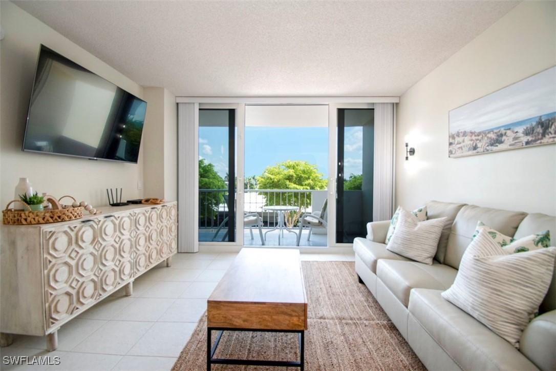 140 Seaview Ct. #304S, Marco Island, FL 34145