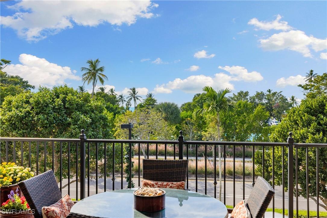 1400 Gulf Shore Blvd. #201, Naples, FL 34102