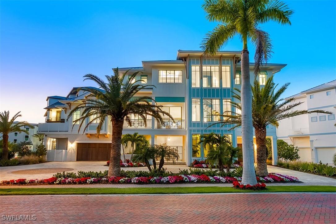 99 Saint Lucia Ln., Bonita Springs, FL 34134