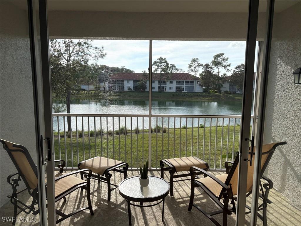 685 Luisa Ln. #4, Naples, FL 34104
