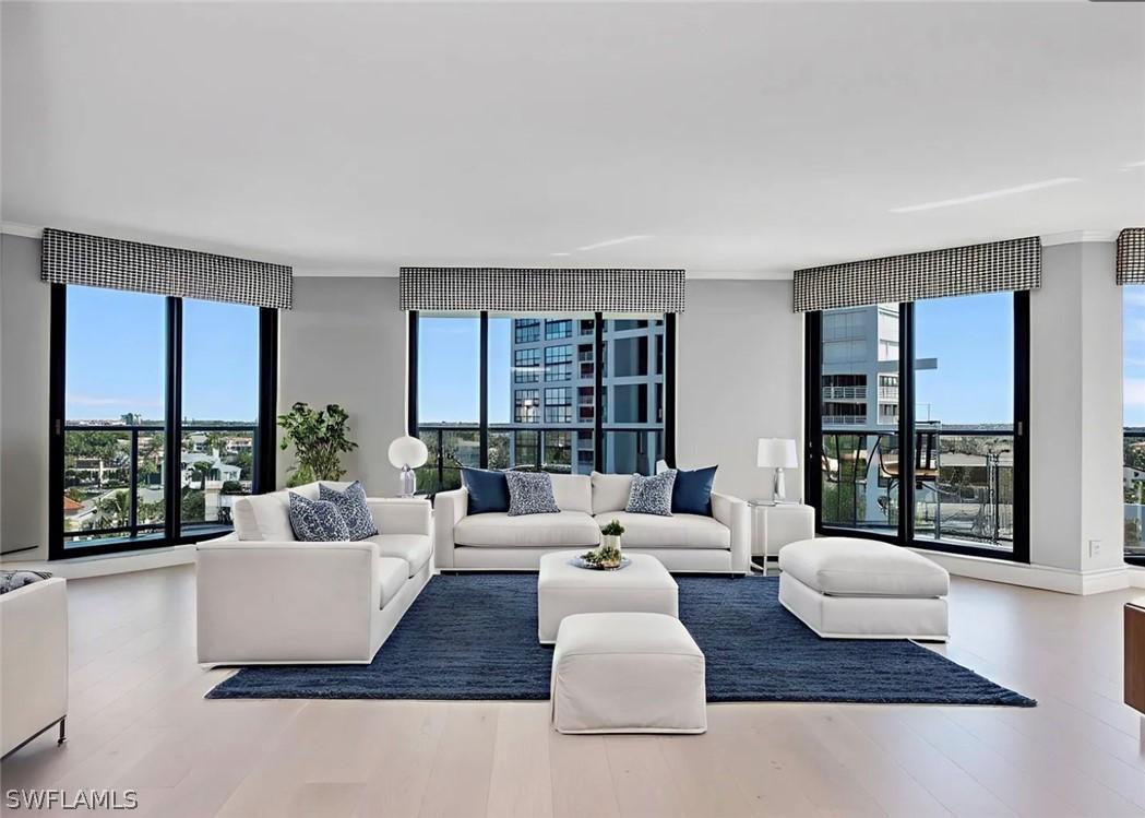 4901 Gulf Shore Blvd. #803, Naples, FL 34103