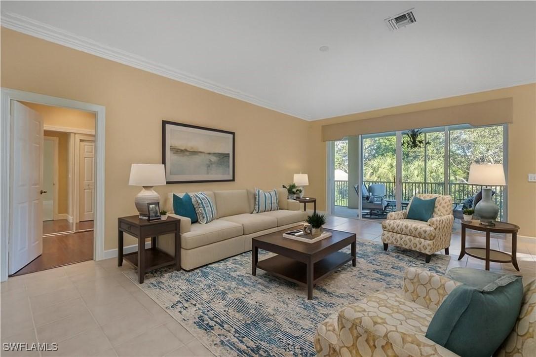 642 Vintage Reserve Cir. #3D, Naples, FL 34119