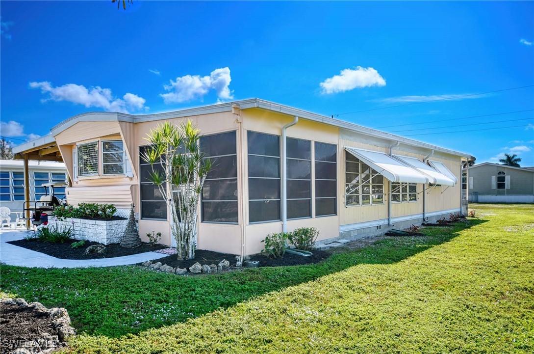 41 Sonderhen Dr., Naples, FL 34114