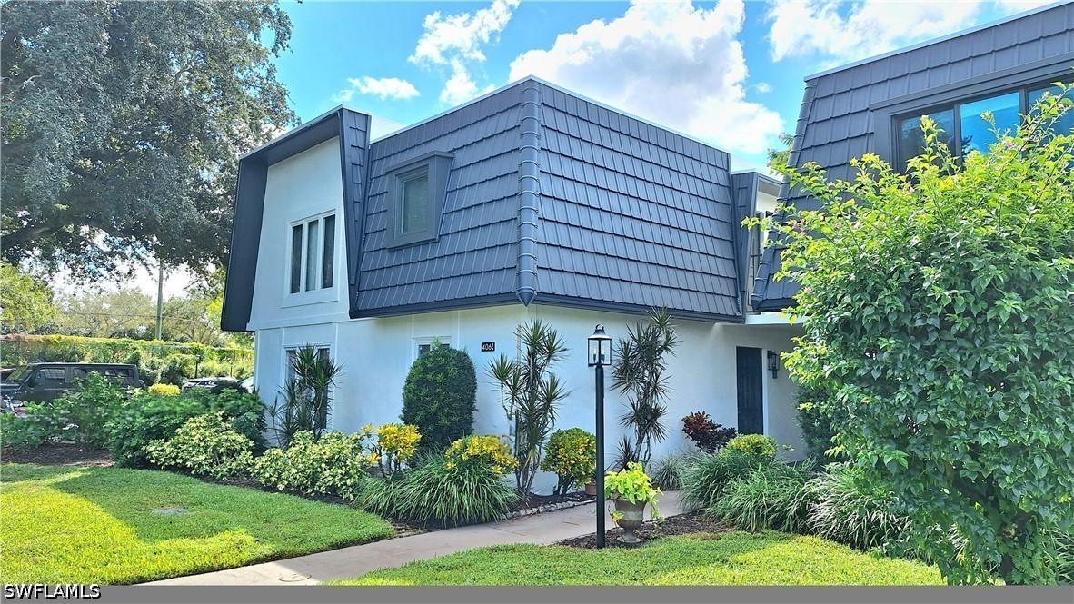406 Meadowlark Ln. #406A, Naples, FL 34105