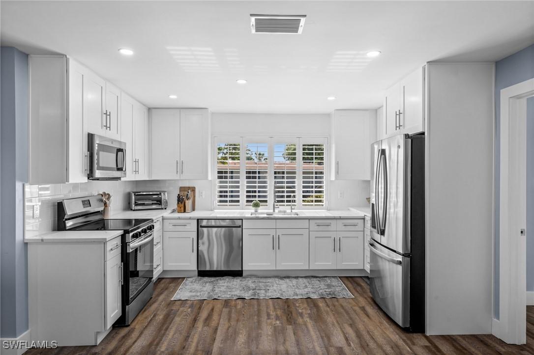 225 Memory Ln #2464, Naples, FL 34112