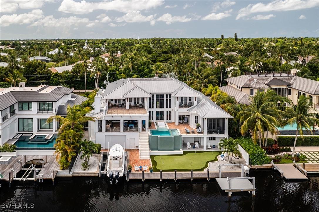 481 21st Ave., Naples, FL 34102