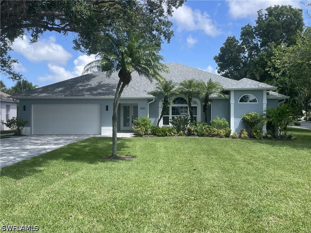 5191 Sunbury Ct., Naples, FL 34104