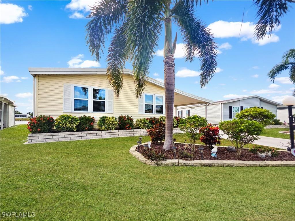 264 Lakeside Dr., North Fort Myers, FL 33903