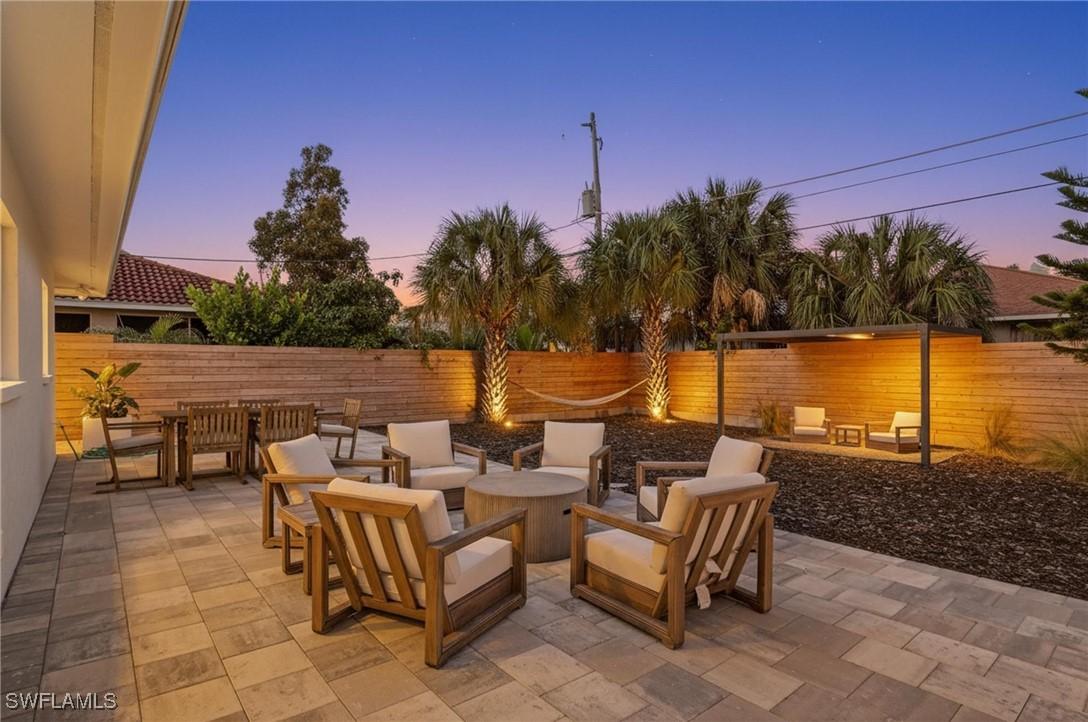 565 110th Ave., Naples, FL 34108