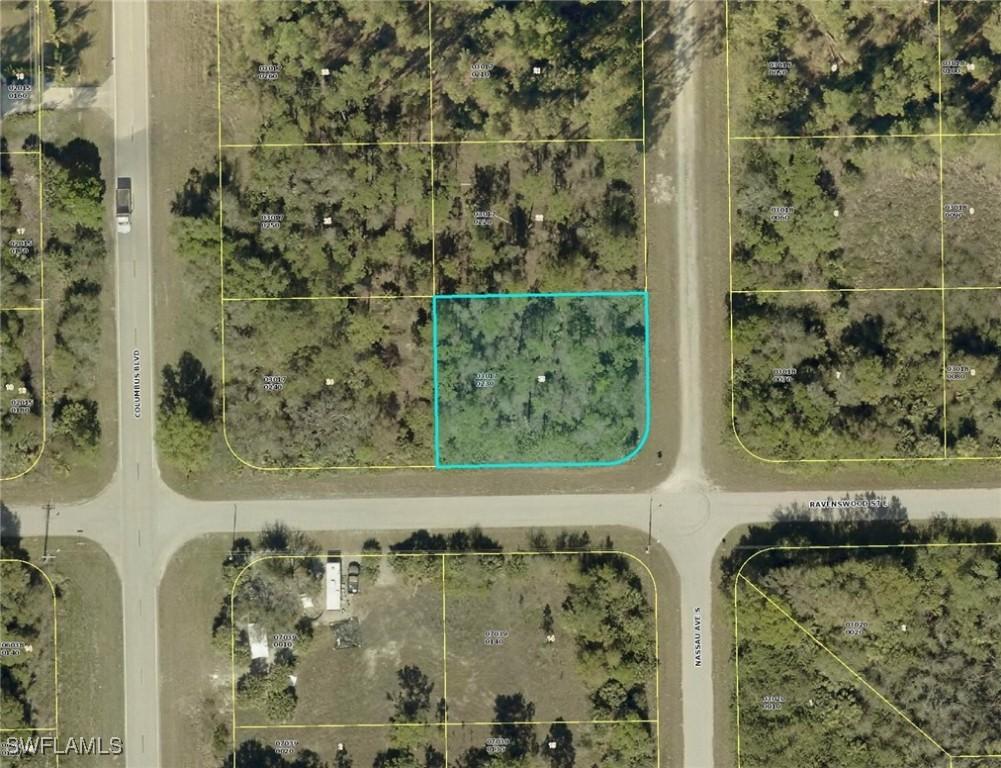 136 Nassau Ave., Lehigh Acres, FL 33974